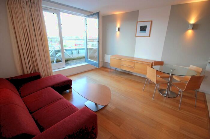 1 Bedroom Apartment To Rent In Skyline Central, Goulden Street, Manchester City Centre, M4