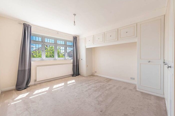 4 Bedroom Detached House To Rent In Anglesmede Crescent, Pinner, HA5