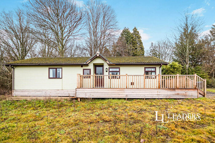 4 Bedroom House To Rent In Turners Hill Road, Worth, RH10