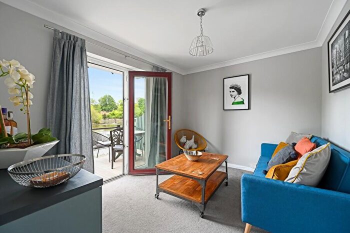 4 Bedroom Town House To Rent In Chantry Place, Eton, SL4