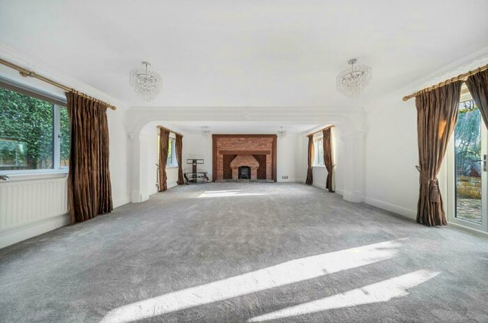 5 Bedroom Detached House To Rent In Cavendish Road, Eccles, Manchester, M30