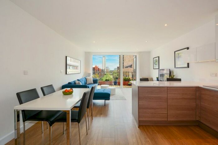 3 Bedroom Apartment To Rent In Marine Wharf, Canada Water, SE16