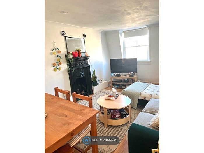1 Bedroom Flat To Rent In Montpelier Road, Brighton, BN1