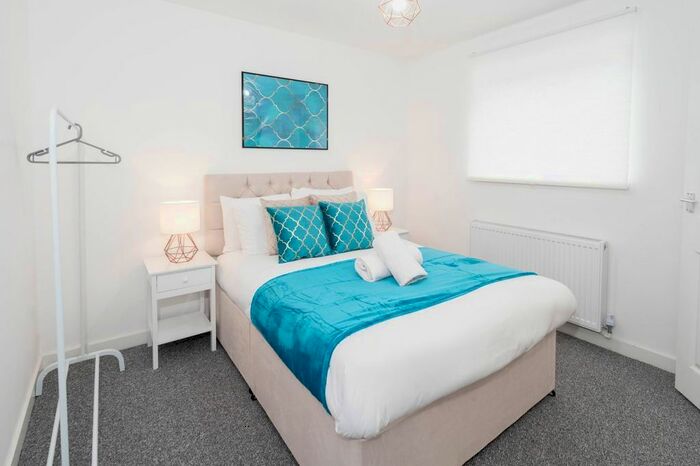 2 Bedroom Flat To Rent In Bearwood Road, Smethwick, B66