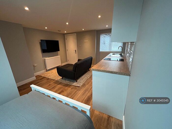 1 Bedroom Flat To Rent In Alexandra Ave, Luton, LU3
