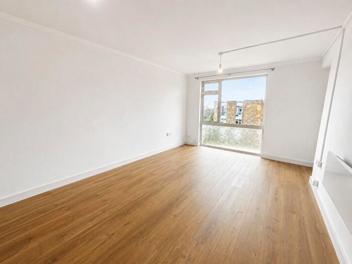 2 Bedroom Apartment To Rent In Park Road, Barry, CF62