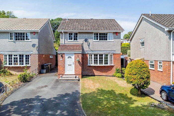 4 Bedroom Detached House For Sale In Wardlow Gardens, Crownhill, PL6