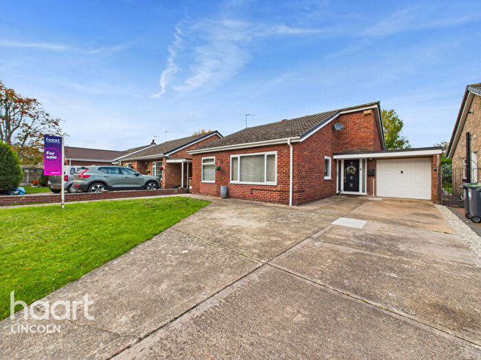 4 Bedroom Detached Bungalow For Sale In Goldfinch Close, Skellingthorpe, LN6