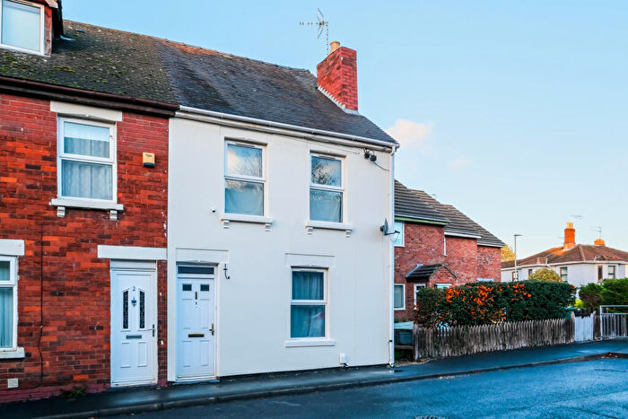 3 Bedroom End Of Terrace House For Sale In Farm Street, Gloucester, Gloucestershire, GL1