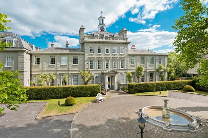 3 Bedroom Apartment For Sale In Sandown House, High Street, Esher, Surrey, KT10