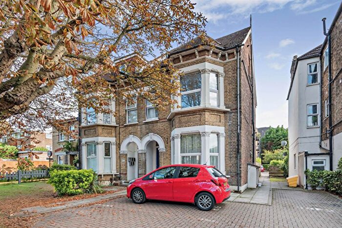 1 Bedroom Flat For Sale In Coombe Road, Croydon, CR0