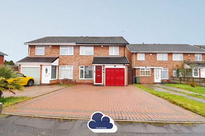3 Bedroom Semi-Detached House For Sale In Stoneywood Road, Coventry, CV2