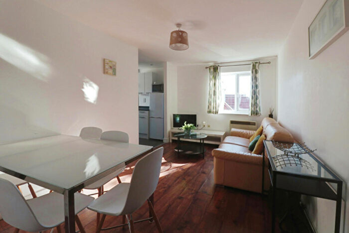 2 Bedroom Apartment To Rent In Sutton Road, Southend-on-Sea, SS2
