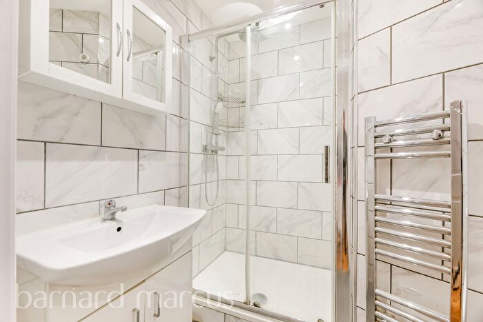 1 Bedroom Flat To Rent In Upper Tooting Road, London, SW17