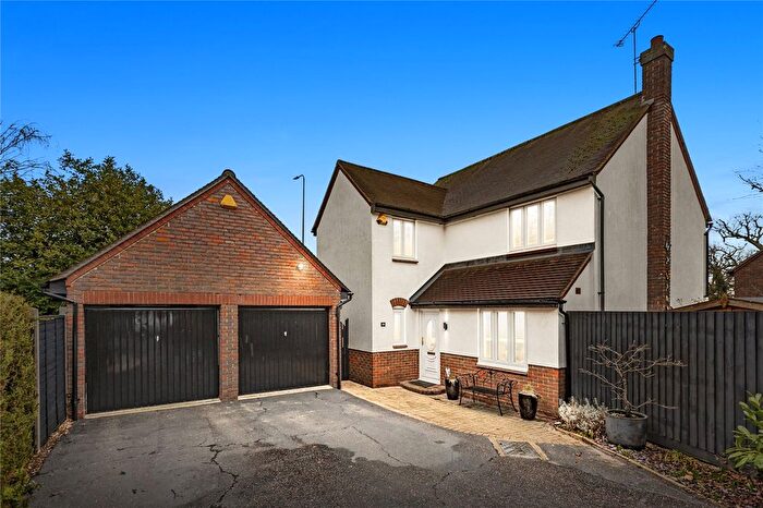 4 Bedroom Detached House For Sale In Rivendell Vale, South Woodham Ferrers, Chelmsford, Essex, CM3