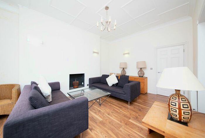 3 Bedroom Flat To Rent In Portman Mansions, Chiltern Street, London, W1U