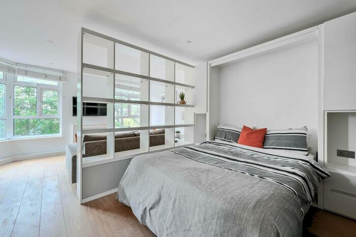 Studio To Rent In Falconwood Court, Blackheath, London, SE3