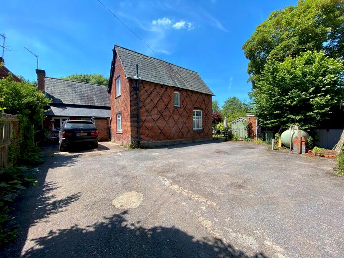 2 Bedroom Terraced House To Rent In Touchen End, Holyport, Maidenhead, SL6