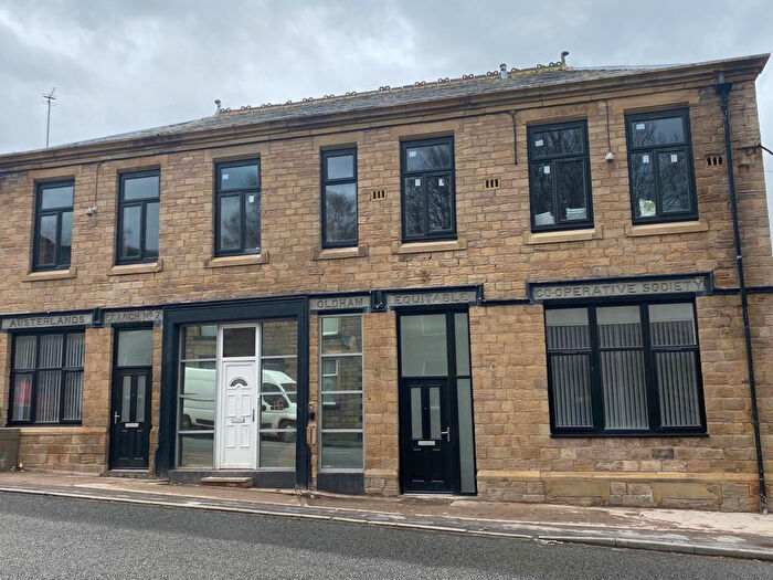 2 Bedroom Apartment To Rent In Flat, - Huddersfield Road, Oldham, Lancashire, OL4