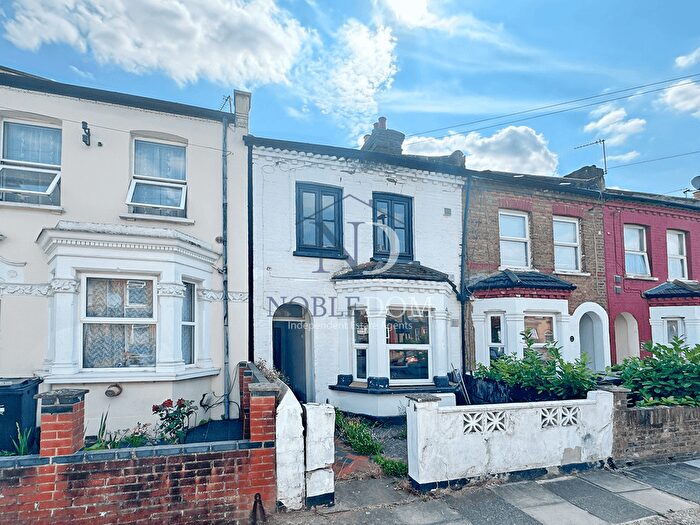 2 Bedroom Terraced House For Sale In Bristow Road, Hounslow, TW3