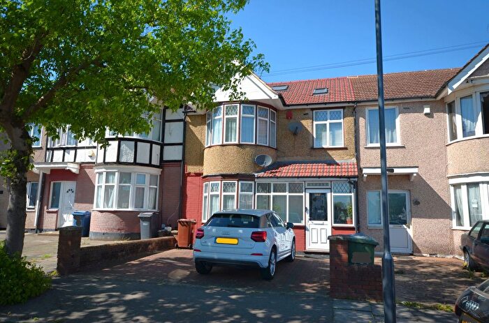 4 Bedroom Terraced House For Sale In Rowland Avenue, Kenton, HA3