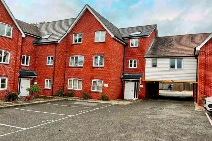 2 Bedroom Flat To Rent In Portland Place, Ipswich, IP1