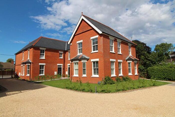 2 Bedroom Apartment To Rent In West End Road, Mortimer Common, Reading, Berkshire, RG7