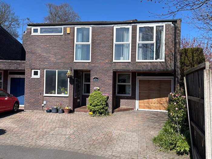 4 Bedroom Detached House For Sale In Stansty Close, Wrexham, LL11