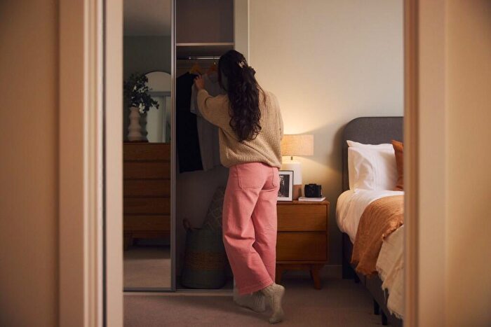 2 Bedroom Apartment To Rent In Sweet Street, Leeds, West Yorkshire, LS11