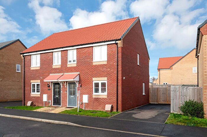 3 Bedroom Semi Detached House For Sale In St Marys Avenue, Wittering, PE8