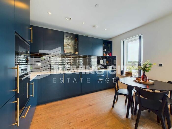 2 Bedroom Flat To Rent In Blenheim Mansions, Mary Neuner Road, London, N8