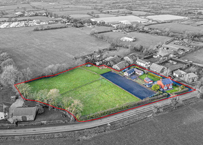 4 Bedroom Equestrian Facility For Sale In Lowe Farm, Leyland Lane, Leyland, PR26