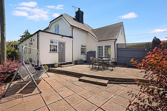 4 Bedroom Detached House For Sale In Lower Rainham Road, Rainham, Gillingham, ME8