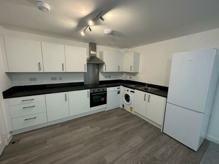 2 Bedroom Apartment To Rent In Bevan Road, Leicester, LE4