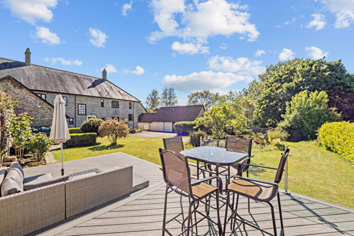 4 Bedroom Semi-Detached House For Sale In Axminster, Devon, EX13