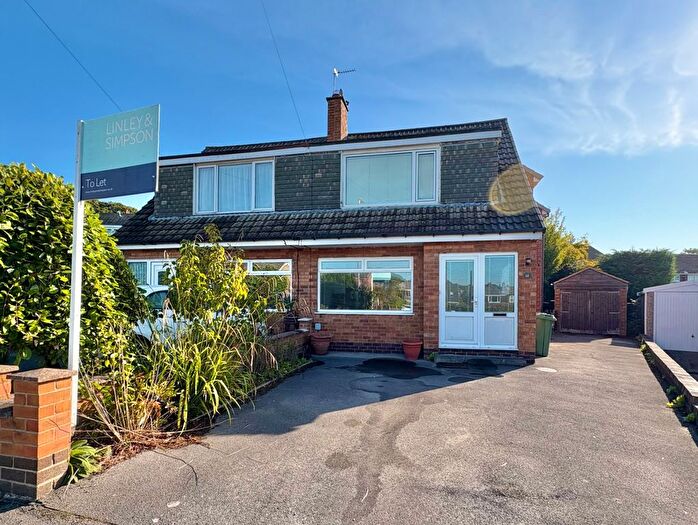 4 Bedroom Semi-Detached House To Rent In Holmwood Mount, Meanwood, Leeds, LS6