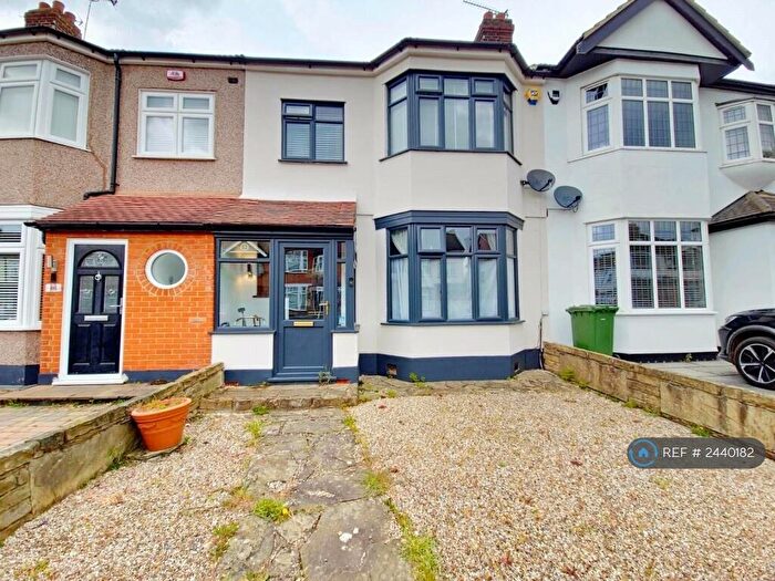 3 Bedroom Terraced House To Rent In Woodfield Drive, Romford, RM2