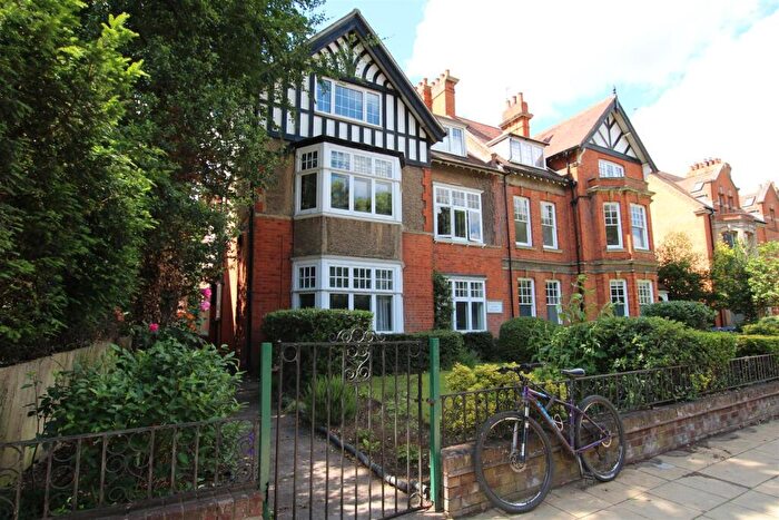 1 Bedroom House For Sale In Wellingborough Road, Northampton, NN1