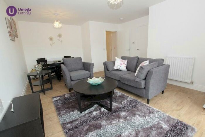 2 Bedroom Flat To Rent In Brunswick Road, Leith Walk, Edinburgh, EH7