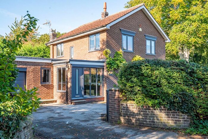 4 Bedroom Detached House For Sale In Main Street, Escrick, York, YO19