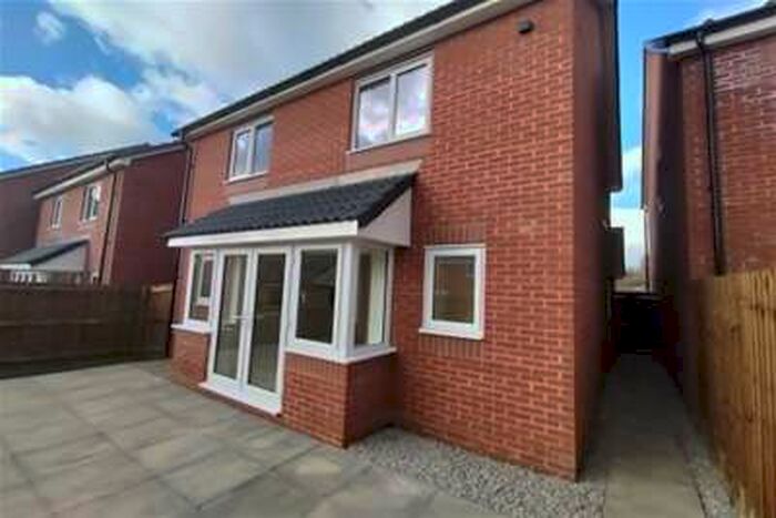 3 Bedroom House To Rent In Mill Fields, Wingerworth, Chesterfield, S42