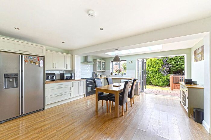 3 Bedroom Semi-Detached House For Sale In Normanhurst Road, Borough Green, Sevenoaks, TN15