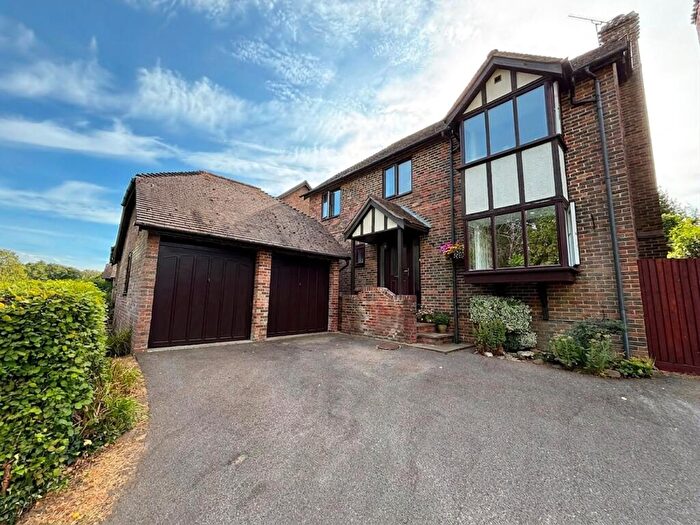 4 Bedroom Detached House For Sale In Normandy Way, Fordingbridge, SP6