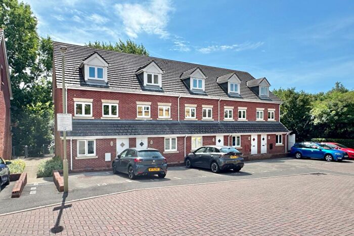1 Bedroom Flat For Sale In Park Mews, Park Gate, SO31