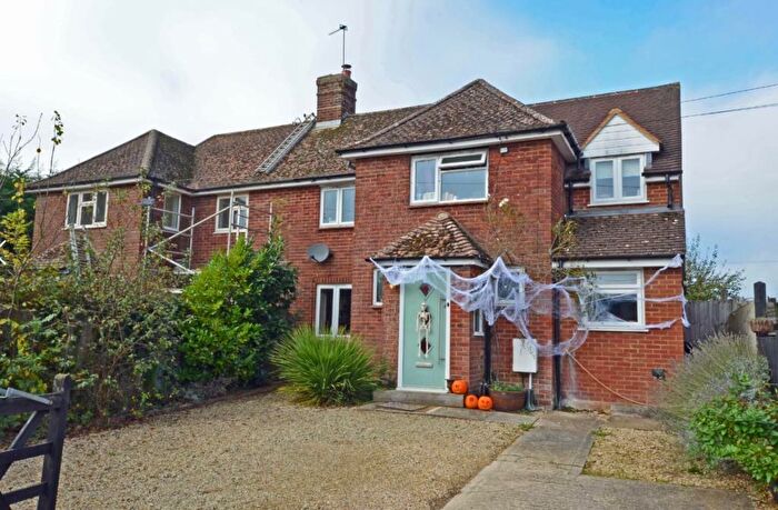 3 Bedroom Semi-Detached House For Sale In Oakley, Buckinghamshire / Oxfordshire Borders, HP18