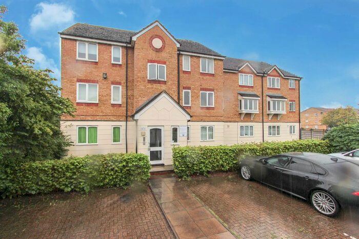 1 Bedroom Flat To Rent In Scammell Way, Watford, WD18