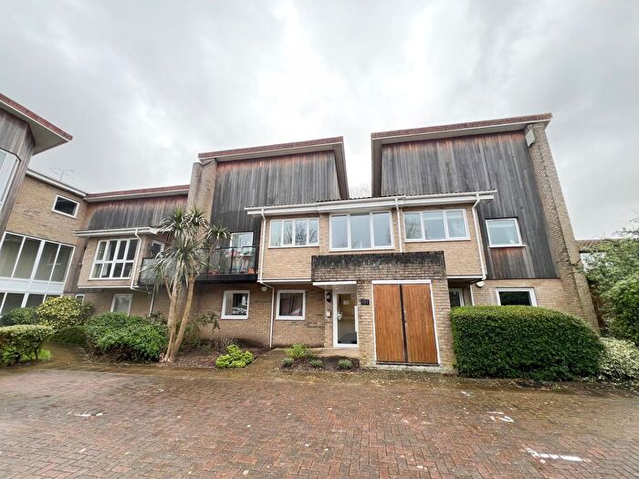 2 Bedroom Flat To Rent In Regents Park Road, Southampton, SO15