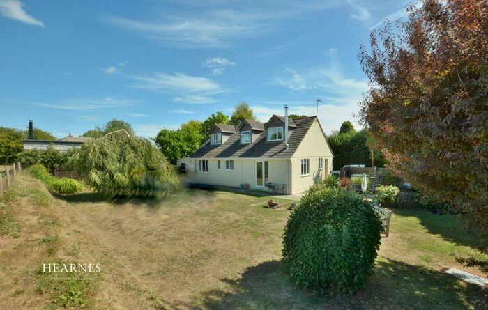 4 Bedroom Chalet For Sale In Gaunts Common, Wimborne, Dorset, BH21