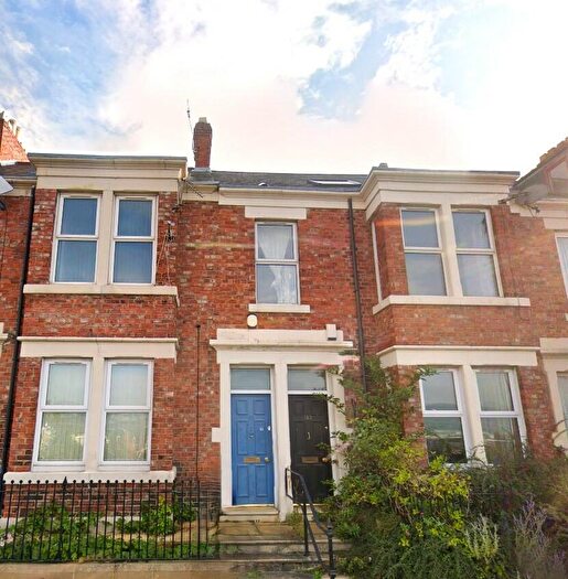 5 Bedroom Flat To Rent In Rectory Road, Gateshead, Tyne And Wear, NE8