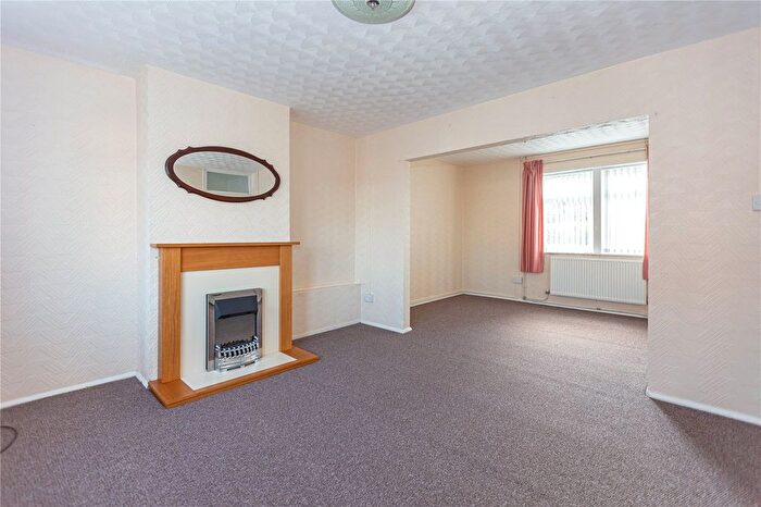 3 Bedroom Semi-Detached House To Rent In Chakeshill Close, Brentry, Bristol, BS10